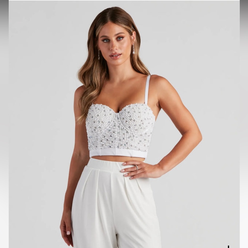 🤍🤍White Pearl Embellished Top🤍🤍
